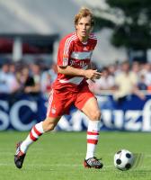 Fussball 1. Bundesliga: FC Bayern Muenchen, OTTL am Ball