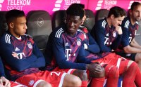 Fussball 1. Bundesliga Saison 17/18: FC Bayern Muenchen - SC Freiburg