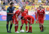 FUSSBALL  1. BUNDESLIGA:   BVB Borussia Dortmund - FC Bayern Muenchen
