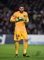 Fussball CHL  Saison 2014/2015: Torwart Salvatore Sirigu (Paris Saint-Germain)