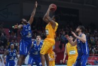 Basketball 1. Bundesliga 15/16 Hauptrunde: Walter Tigers Tuebingen - FRAPORT SKYLINERS Frankfurt