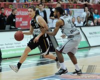 Basketball 1. Bundesliga 2011/2012:  Walter Tigers Tuebingen -Artland Dragons