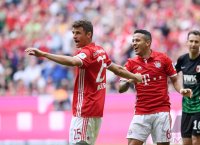 Fussball 1. Bundesliga Saison 2016/2017: FC Bayern Muenchen - FC Augsburg