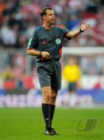 FUSSBALL 1. BUNDESLIGA: Bayern Muenchen - Arminia Bielefeld