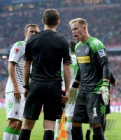 Fussball  1. Bundesliga Saison 2013/2014: FC Bayern Muenchen - Borussia Moenchengladbach