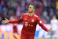 Fussball 1. Bundesliga Saison 18/19: FC Bayern Muenchen - VfB Stuttgart