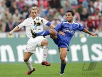 Fussball 1. Bundesliga: Koeln - Berlin, Zweikampf