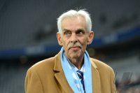 Fussball 2. Bundesliga: Praesident Dieter Schneider (TSV 1860 Muenchen)
