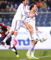 FUSSBALL SERIE A:  Alberto Aquilani, Zlatan Ibrahimovic (v. li., AC Mailand)