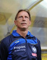 Fussball 1. Bundesliga : Trainer Christoph Daum (Eintracht Frankfurt)