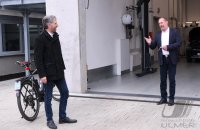 Oberbuergermeister Palmer hat die groesste Photovoltaikanlage Tuebingens offiziell in Betrieb genommen