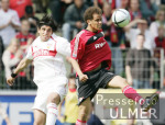 Fussball 1. Bundesliga: Leverkusen - Stuttgart, Zweikampf