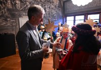 Oberbuergermeister Boris Palmer empfaengt Sternsinger 2026