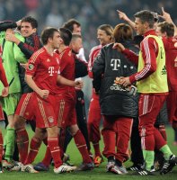 FUSSBALL  DFB POKAL SAISON  11/12  HALBFINALE: JUBEL FC Bayern Muenchen