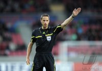 Fussball U21-EURO 2011 Halbfinale:  Schiedsrichter Robert Schoergenhofer (AUT)