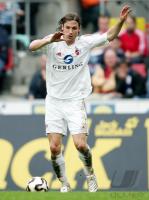 Fussball 1. Bundesliga: Koeln, MADSEN Einzelaktion am Ball