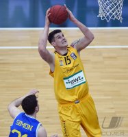 Basketball 1. Bundesliga 15/16 Hauptrunde: Walter Tigers Tuebingen - Basketball Loewen Braunschweig