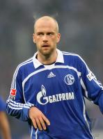 Fussball 1. Bundesliga: Schalke, ERNST