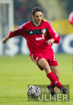 Fussball International: Bayer, Neuville Einzelaktion