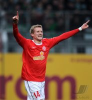 1. Fussball Bundesliga: Jubel nach dem Tor zum 1:0  Andre Schuerrle (1. FSV Mainz 05)