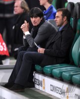 Fussball International EM 2012 Testspiel:  Trainer Joachim LOEW mit Co Trainer Hansi Flick (v.li., Deutschland)