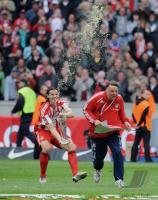 Fussball 1. Bundesliga : BIERDUSCHE Deutscher Meister 09/10   FC Bayern Muenchen