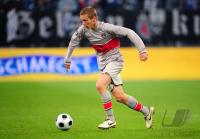 FUSSBALL UEFA CUP: Paris, CHANTOME Einzelaktion