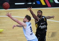 Basketball 1. Bundesliga 17/18 Hauptrunde: Walter Tigers Tuebingen - Eisbaeren Bremerhaven