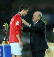 FIFA Club WM Japan 2008 Finale: FIFA Praesident Blatter  und Cristiano Ronaldo