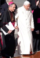 Papst Benedikt XVI letzte Generalaudienz auf dem Petersplatz