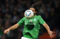 Fussball 1. Bundesliga, Saison 2011/2012: Werder Bremen: PIZARRO am Ball