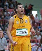 Basketball 1. Bundesliga 14/15 Hauptrunde:  Walter Tigers Tuebingen - medi bayreuth
