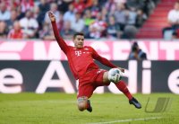 Fussball 1. Bundesliga Saison 19/20: FC Bayern Muenchen - 1. FC Koeln