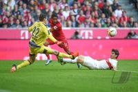 Fussball 1. Bundesliga Saison 15/16: FC Bayern Muenchen - VfB Stuttgart