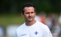 Fussball 1. Bundesliga Saison 15/16: Trainer Dirk Schuster (SV Darmstadt 98)