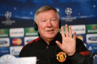 FUSSBALL INTERNATIONAL  CHL ACHTELFINALE 12/13: Trainer Sir Alex Ferguson (Manchester United FC)