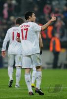 FUSSBALL  International CHL 09/10 : Van Bommel (FC Bayern  Muenchen)