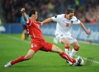 Fussball International EM 2012-Qualifikation:  Marco STRELLER (re, Schweiz) gegen Gareth Bale (li, Wales)