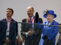 Olympia 2012: Queen Elizabeth II. besucht die Schwimmhalle