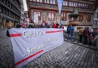 DGB Kundgebung auf dem Tuebinger Marktplatz