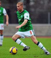 FUSSBALL, 3. LIGA, 30. Spieltag: Werder II, KEMPE am Ball