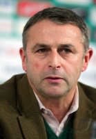 Fussball 1. Bundesliga, Saison 2011/2012: Pressekonferenz Werder Bremen zur Vertragsverlaengerung von Manager und Trainer