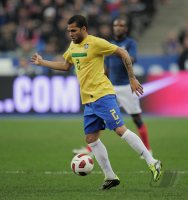 FUSSBALL INTERNATIONAL:  DANI ALVES (Brasilien)