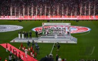 Fussball 1. Bundesliga 24/25: FC Bayern Muenchen feiert die 34. Deutschen Meisterschaft