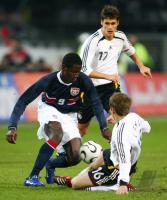Fussball International: Deutschland - USA, Zweikampf