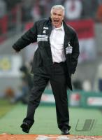 Fussball 1. Bundesliga: Koeln - Stuttgart, Trainer LATOUR