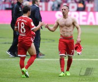 Fussball 1. Bundesliga Saison 16/17: FC Bayern Muenchen - SC Freiburg