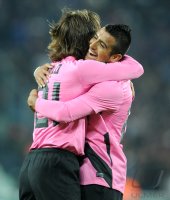FUSSBALL SERIE A:  Andrea Pirlo, Arturo Erasmo Pardo Vidal (v.li., Juventus Turin)