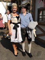 FUSSBALL 1. BUNDESLIGA: Philipp Lahm mit Frau Claudia (FC Bayern Muenchen)