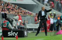 Fussball 1. Bundesliga, Saison 2011/2012:  Trainer Lucien Favre (Borussia Moenchengladbach)